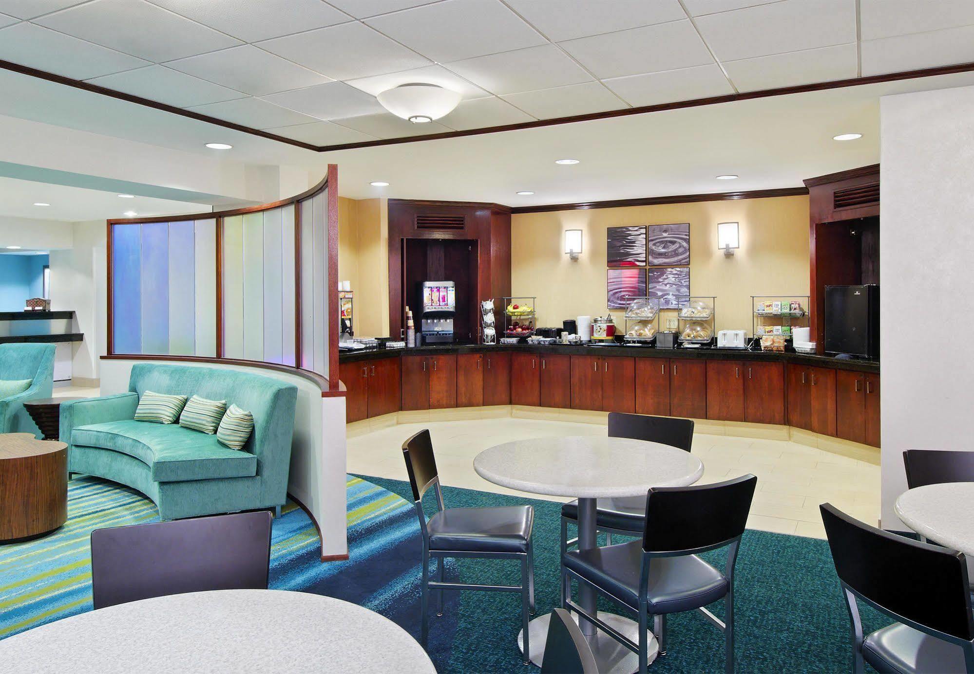 Springhill Hotel 3*