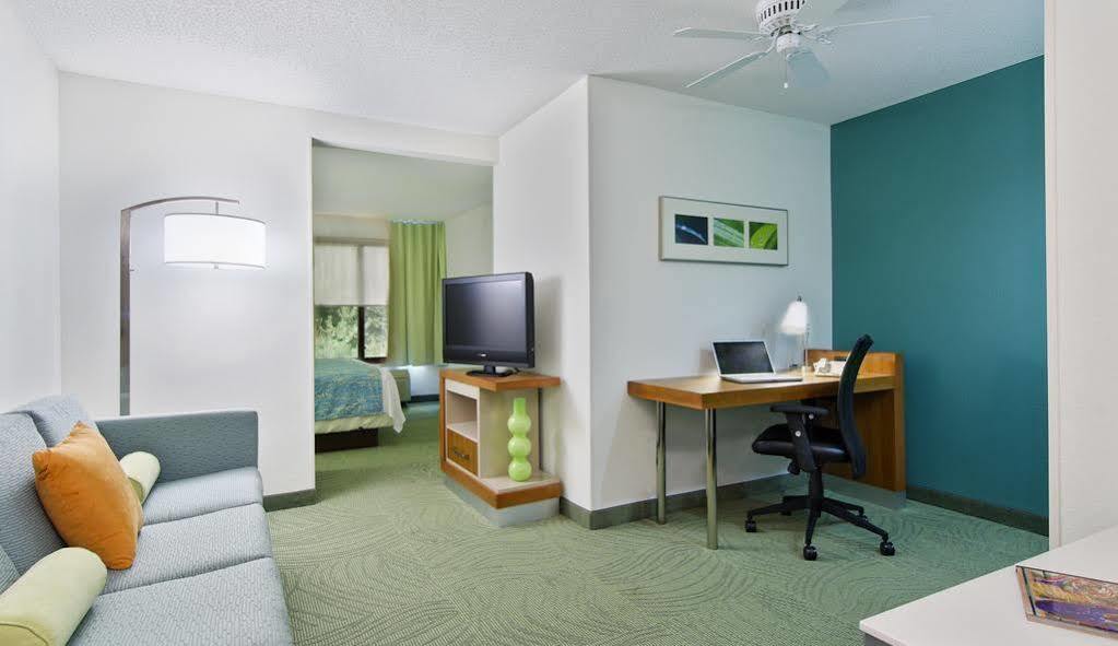Springhill Hotel 3*